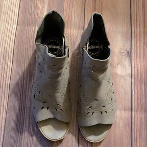 Coolway Cut Out Shoes